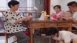 为了地上一百块钱，美女竟这样讨好婆婆，真是没谁了！