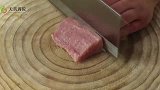水煮肉片你真的会做吗？大厨教你独家秘方，肉片滑嫩好吃下饭