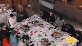 看到王玥掌控全场，张安自卑苦笑，谁料她一番话瞬间解开心结！