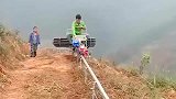 小伙厉害了, 竟然做了个单行轨道出来, 这拉货也太方便了