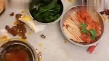 闺蜜约我出来吃饭，这是让我吃饭来了，还是吃狗粮来了