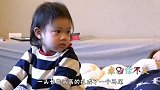 掉牙后的甜馨与妈妈同框视频，古灵精怪颜值暴增，美过妈妈李小璐