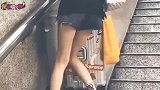 爆笑：大哥，麻烦你把视线从老师身上移开，看看旁边的孩子吧