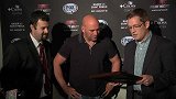 UFC-14年-UFC Fight Night 47：白大拿代表UFC接受班戈荣誉证书-专题