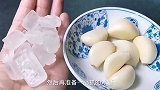 冰糖和大蒜泡水喝，作用太厉害，解决男女老少的大烦恼