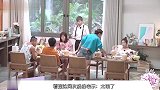 谢娜女儿超爱笑，张杰一喊就屁颠屁颠跑过去，真是爸爸的小情人！