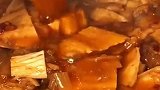 这家的大骨头太好吃了，里面好多骨髓油，吃完哟吼美容养颜！