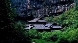 深山小院，一人，一狗，一手机，一年，你敢住吗？