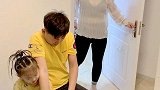 事实证明妈妈办法就是多爸爸又学会了一招！