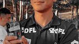 摄像大哥眼里的“一哥”与“亚洲一哥”的爱好是有区别的足球高尔夫