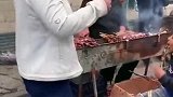 这才是正宗的新疆烤羊肉串，一元一串，价格感人不？