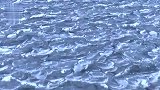 我国最大内陆淡水湖现“龙鳞”，浮冰层层堆叠此起彼伏场面壮观