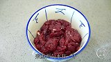 秋葵炒牛肉，牛肉这样炒，嫩滑不柴又入味