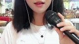 流浪歌手一曲《情人迷》，歌词优美旋律悠扬，百听不厌