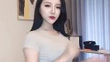 短发的我好看还是长发的我呢？