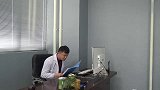 女子怀孕去医院检查，怎料医生竟说怀了一个“怪胎”，结局太逗了