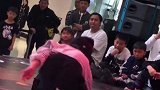 街舞比赛惊现5岁小女孩，行云流水的动作惊艳全场