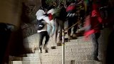 全是夜爬泰山的大学生，精神头可真大啊