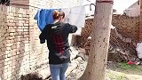 恶婆婆逼走老实儿媳让儿子另娶，不料娶回个恶毒儿媳，这下精彩了