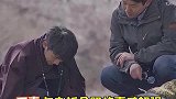 丁真和老板合照故事感也太强了，如兄如父，丁真就像一个小挂件一