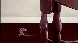 猫和老鼠：笨蛋汤姆抓猫，弄得家里乌烟瘴气的，主人生气了
