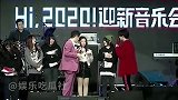 薛之谦喂粉丝吃汤圆 啊啊啊啊我酸了！放开那个女孩！让我来！薛之谦