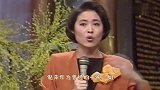 有一种“神反应”叫倪萍，91年春晚重大失误，她用4张白纸救场