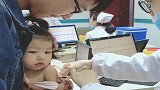 带闺女去医院打针，可小祖宗不按套路出牌，长大了是个狠人