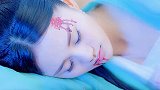 外星美女坠落地球，居然能把东北话说的这么溜