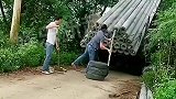 高手卸水泥电杆，简直不要太秀