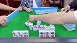 四川麻将：牌局刚开始，摸张碰张都是叫！时运还阔以！