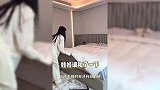 潘玮柏老婆晒三口之家，装修低调奢华像样板间，宣云阔太范十足