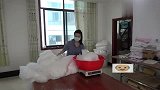 小莫进城美女请吃大餐，三叔因贪吃被美女套路，这下麻烦了