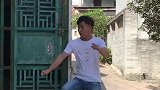 又来一个跟我长得一模一样的人