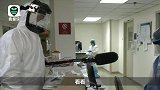 美记者全副武装探访纽约病房 穿垃圾袋的护士：我想要你同款装备