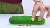 大厨用黄瓜做成“绿蜻蜓”，298块钱一碟，每天只做20份！