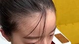 一款让梳子和发胶颤抖的碎发整理器，以后再也不用顶着一头炸毛出门了，开心。