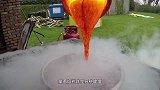 保险箱到底有多牢固？小伙用熔岩测试，结果让人意外！
