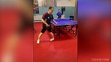 神奇的脚步！乒乓球罚球鬼才 大叔太秀了