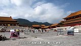 靠模仿故宫“出道”的景区，现在成为影视界宠儿，每天旅客爆满