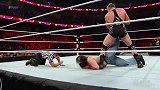 WWE-14年-RAW第1127期：单打赛 卢克哈珀VS丝袜哥-花絮