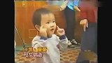 窦靖童小时候的视频，王菲也同普通妈妈一样和宝宝互动