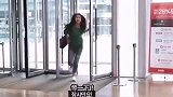 哥们撩妹从来不靠颜值，有这身体就够了！