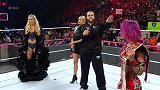 WWE-16年-RAW第1220期：班克斯约战夏洛特地狱牢笼 卢瑟夫夫妇乱入抢戏-花絮