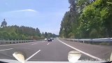 我时速129，前车突然变道，幸亏我技术好