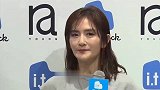 这是什么神仙友谊？跨年晚会零点何炅穿越人群只为拥抱谢娜