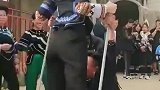 这民俗简直太好了，多热闹呀