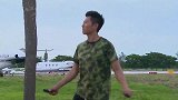 张雨绮小腿受伤忍痛完成任务 外籍教官毫不怜香惜玉