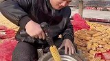外地女婿就是聪明，他说这样一天打八亩地玉米不是问题