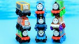 托马斯玩具：36件迷你托马斯小火车